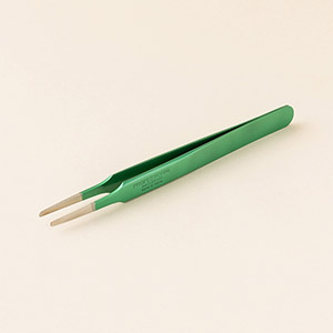 【孔雀】ツイーザー(type-t) / 日本製カラーコーティング〈全長11.5cm〉