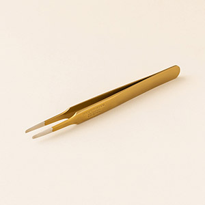 【黄金】ツイーザー(type-t) / 日本製カラーコーティング〈全長11.5cm〉