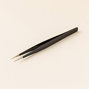 【漆黒】ツイーザー(type-n) / 日本製カラーコーティング〈全長13.0cm〉